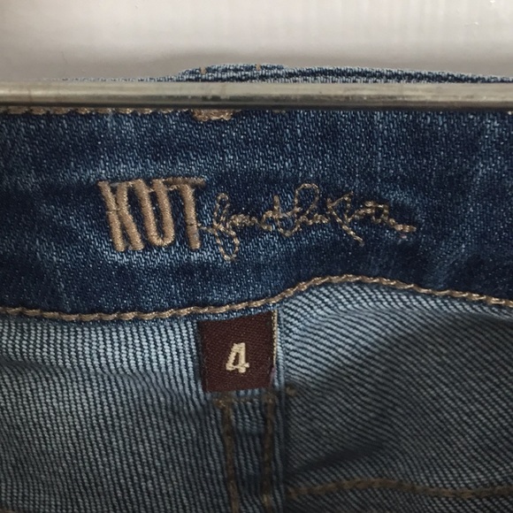 Catherine Short by Kut - distressed jean Short - Picture 3 of 5